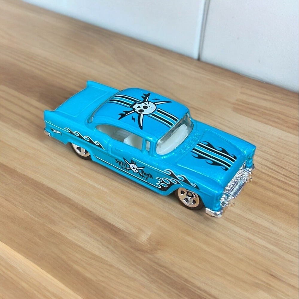 2006 Mattel Hit Wheels '55 Chevy The Split Peak Diecast Loose